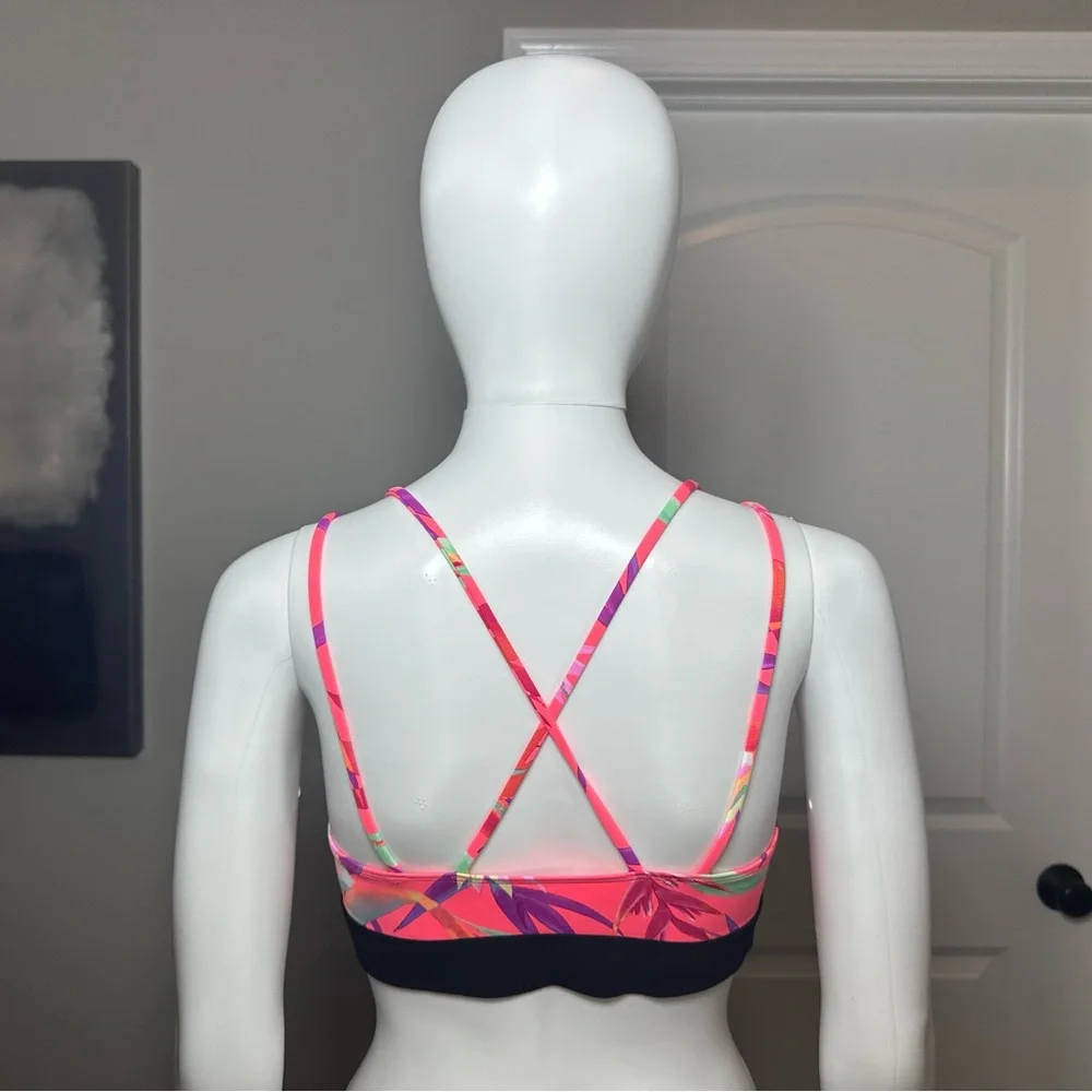PINK Victoria’s Secret Ultimate Strappy Printed Sports Bra - Picture 4 of 5